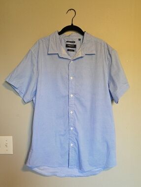 KENNETH COLE Light Blue Micro-Pattern Short Sleeve Button-Down Shirt - NWT